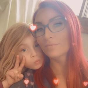 Meet your Posher, Traci